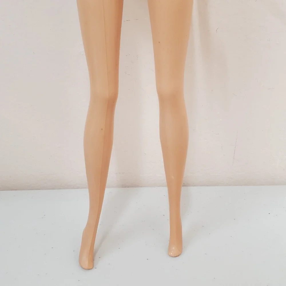 2008 Barbie TRU Fashion Gift Set Toys R‎ Us Exclusive Blue Nude Doll Only